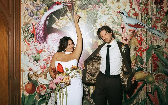 Tropical wallpaper portrait